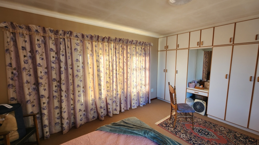 4 Bedroom Property for Sale in Dana Bay Western Cape